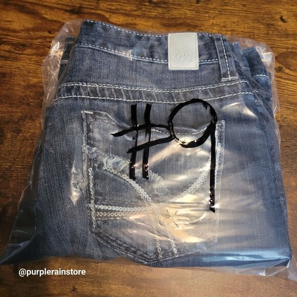 Maurices Bermuda Shorts Size 4 Low Rise Thick Stitch Medium Dark Wash Stretch - Picture 12 of 12